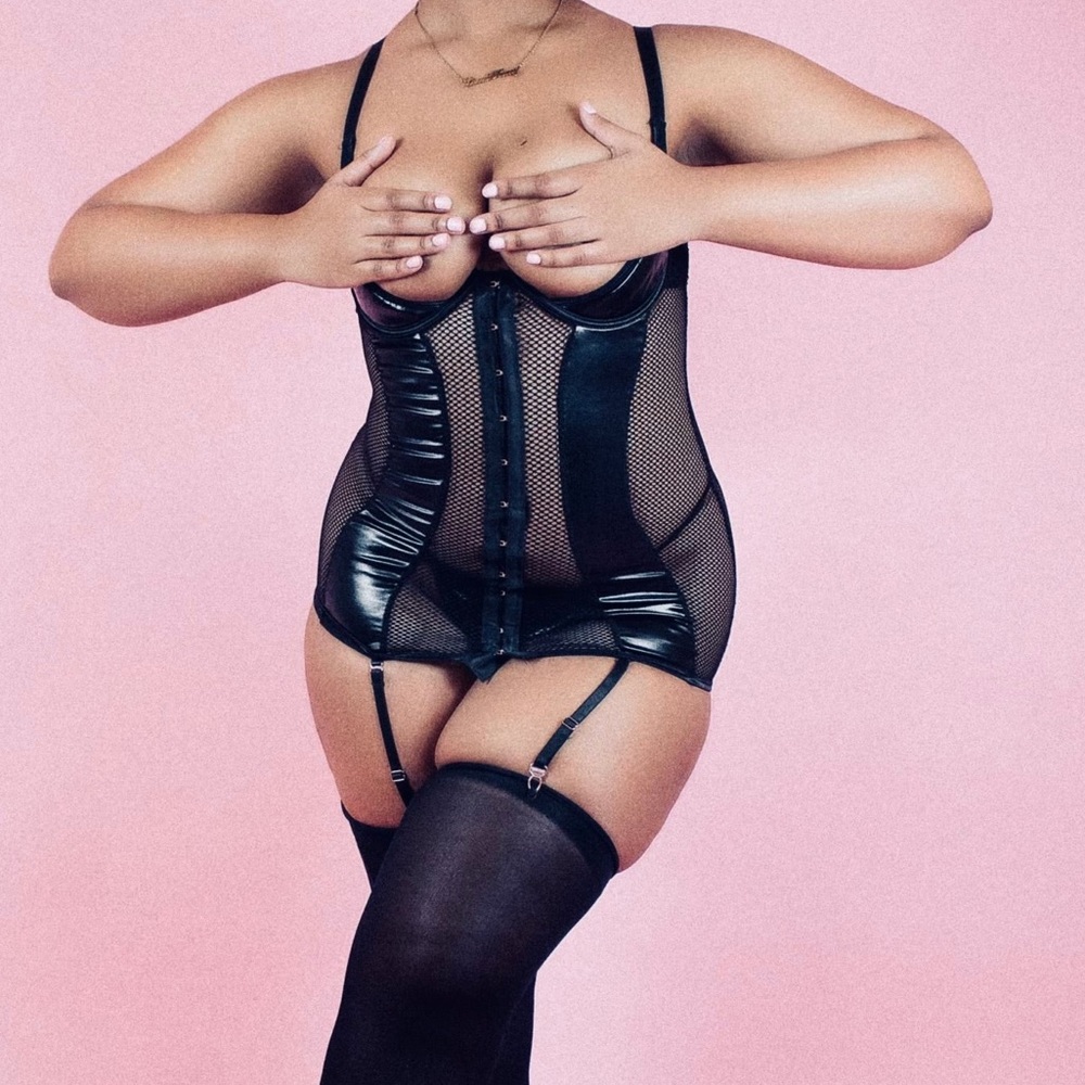 Black Mesh & Satin Bustier – Bold, Sculpted, and Confident